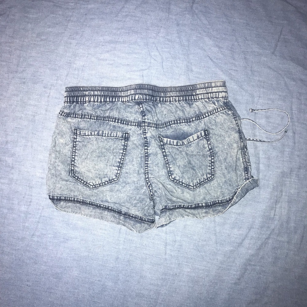 Shorts - Picture 2 of 2